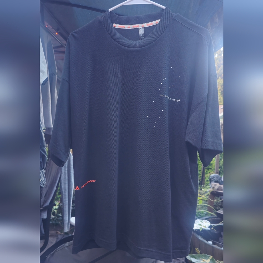 Adidas Black and Red Men's Short Sleeve Tee